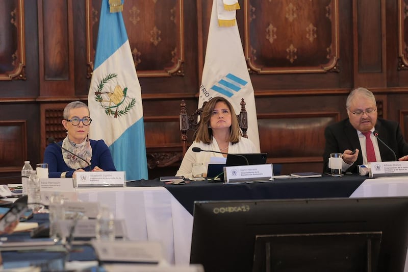 La vicepresidenta Karin Herrera dirige la II Reunión Ordinaria del Gabinete Específico de Desarrollo Económico.