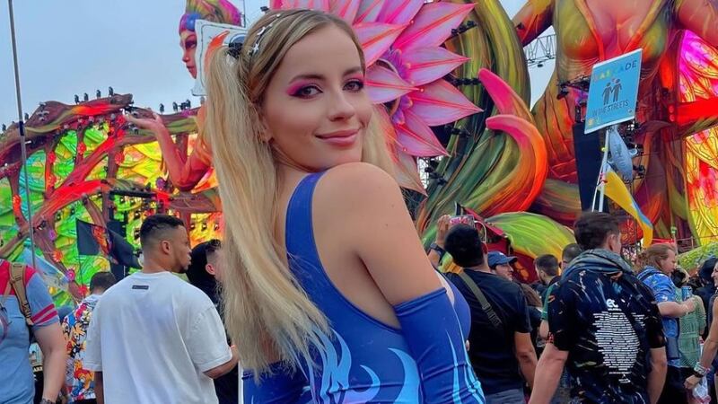 Modelo de OnlyFans pide ayuda para ver a México en Catar