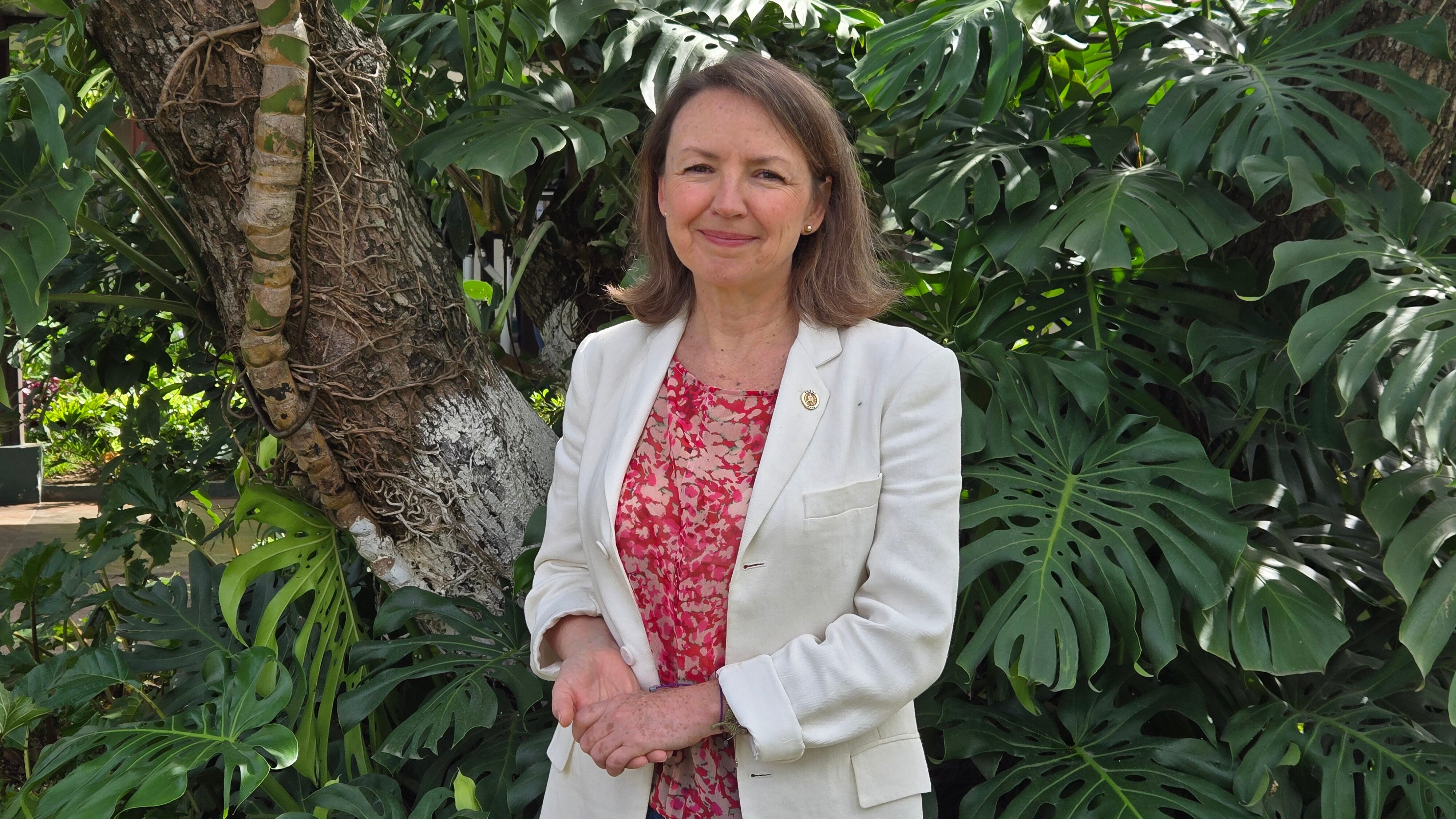La ministra de Ambiente y Recursos Naturales, Patricia Orantes, señala que se han efectuado más de 40 reuniones para la discusión de la iniciativa a nivel nacional Foto: Stanley Herrarte.