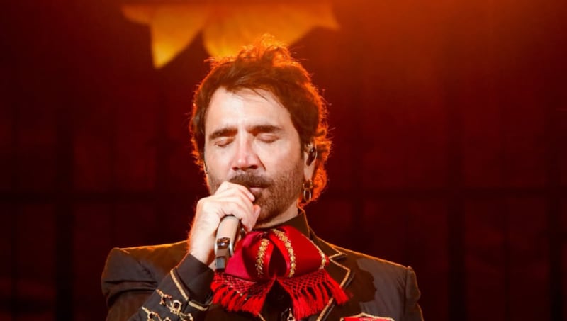 Alejandro Fernández cantará en la inauguración del Mundial.