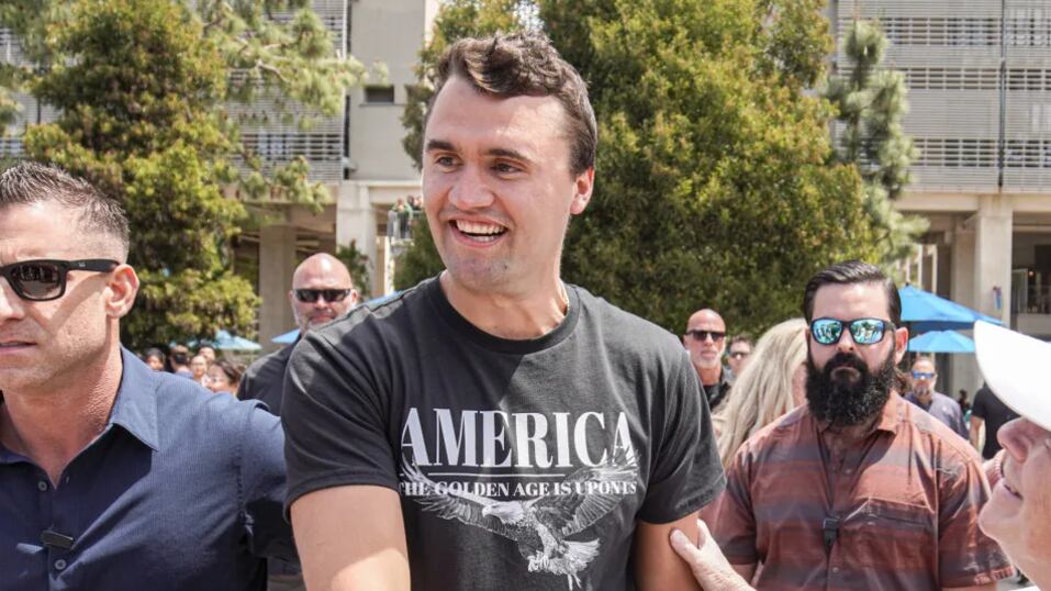 Fue el cofundador de Turning Point USA, una organización sin ánimo de lucro que milita los valores conservadores en los campus de los institutos, colegios y universidades. (Foto: Redes sociales)