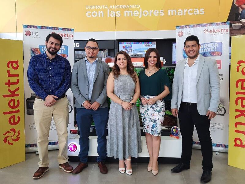 Con Tiendas Elektra y LG Electronics gana una motocicleta