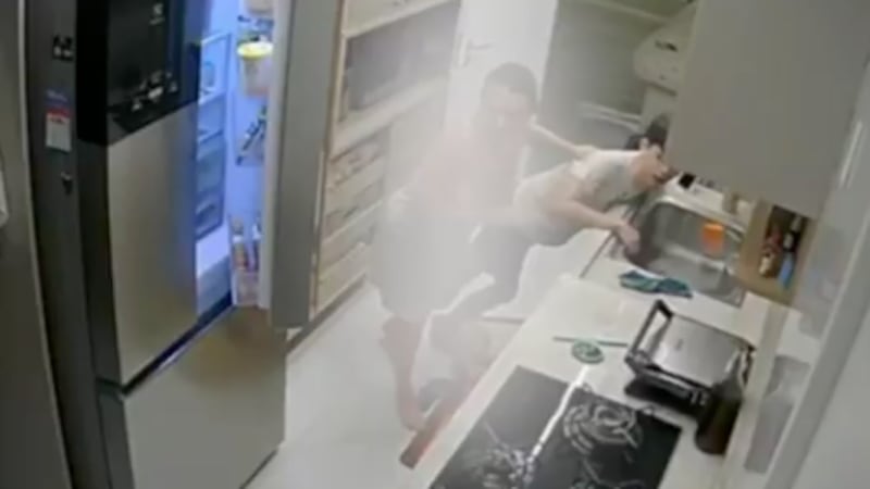 VIDEO: Adolescente salva a su primo de morir atragantado aplicando maniobra Heimlich