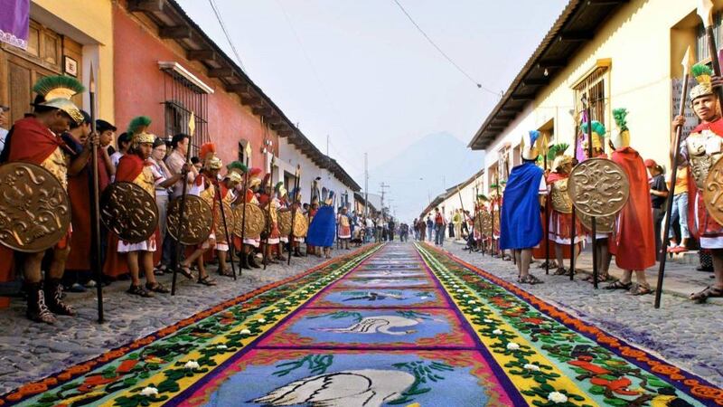VIDEO. En Jueves Santo y Viernes Santo los bares y discotecas de La Antigua no podrán abrir