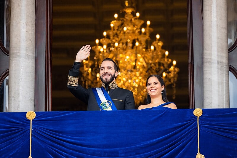 Nayib Bukele nació en San Salvador. Es hijo de Olga Ortez de Bukele y de Armando Bukele Kattán, quien fue un importante personaje de la vida empresarial y política salvadoreña. Foto: Presidencia de El Salvador.