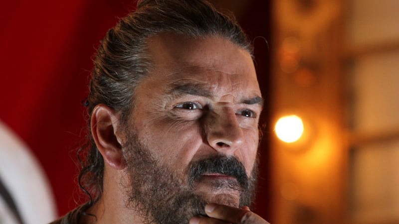 Desenmascaran a Ricardo Arjona y exhiben las veces que hizo trampa en concursos musicales