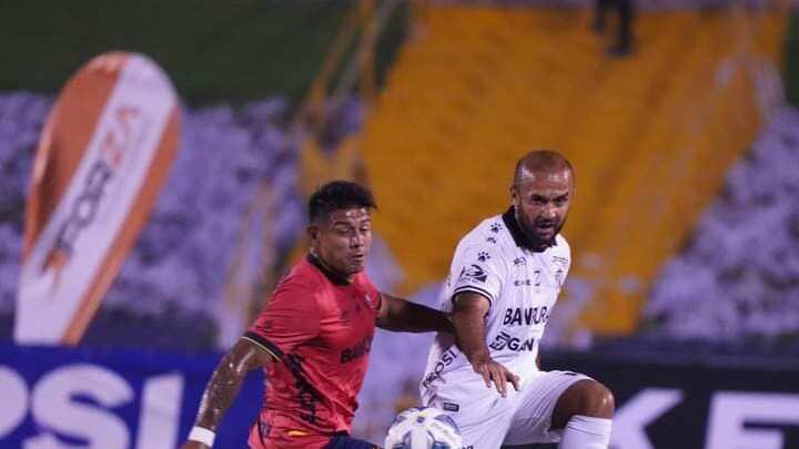 El clásico 328 finalizó con empate 0-0 en el Cementos Progreso