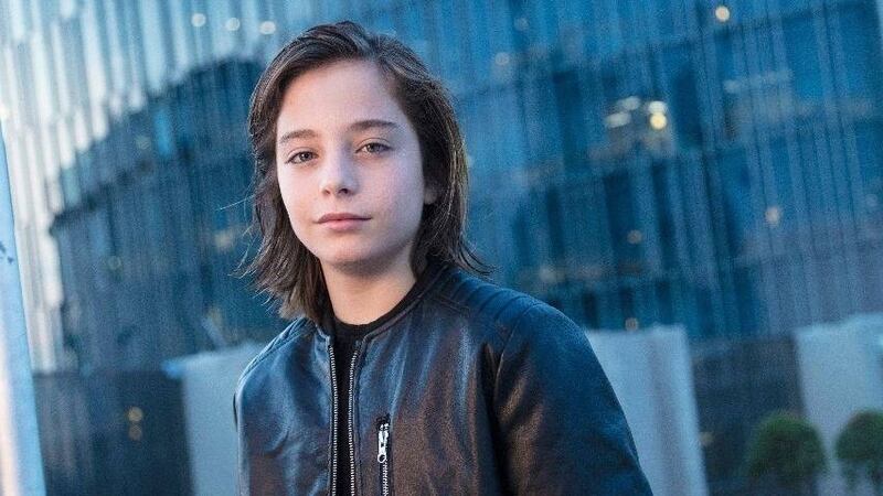 Izan Llunas revela cómo se han comportado sus amigos después de “Luis Miguel, la serie”