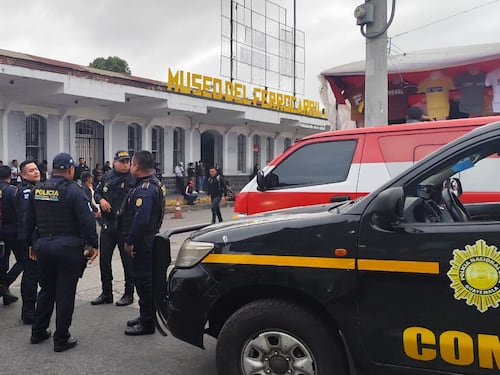Balacera en parqueo de zona 1 deja a un hombre gravemente herido