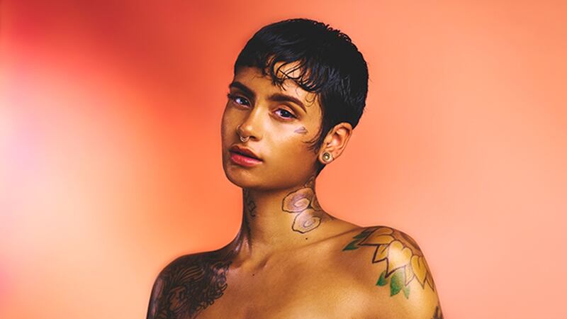 Premios Billboard: Kehlani luce su sensual figura y la comparan con Jessica Rabbit