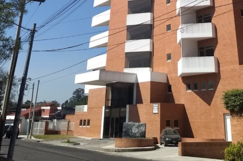 Juez devuelve edificio a Baldizón y ordena desalojo del MP