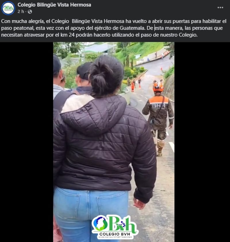 Colegio habilita paso peatonal. Foto: RRSS