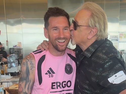 Kiko besa a Messi y desata la locura en redes: “Estoy honrado de tu presencia”