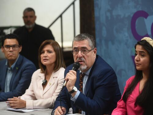 Arévalo califica de ridículos y mediocres los señalamientos de FECI en su contra