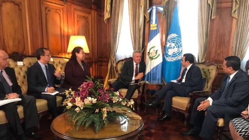 Presidente recibe en el Palacio Nacional al Alto Comisionado de la ONU para los Refugiados