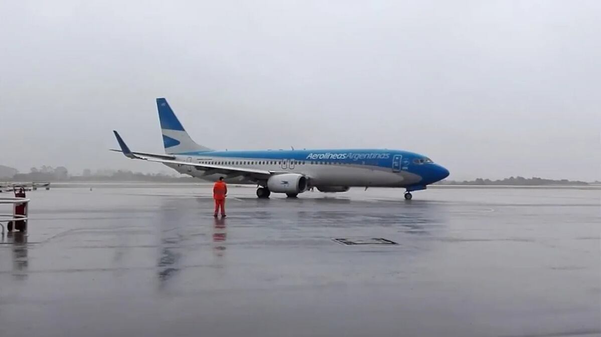 VIDEO. Turbulencias durante un vuelo provocan el terror en los pasajeros