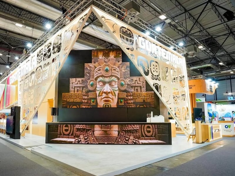 Guatemala deslumbra en Madrid: El mejor stand de FITUR 2026 es chapín