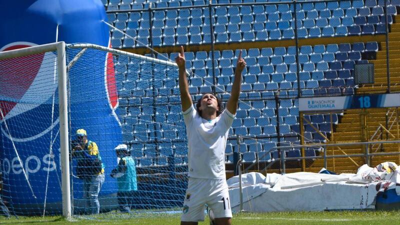 Agustín Herrera fuera de peligro luego del fuerte golpe que recibió contra Municipal