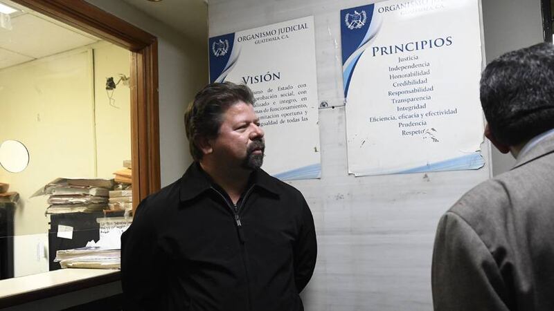 Hijo de “Manolito” Castillo responsabiliza a excandidato y autoridades penitenciarias por su asesinato