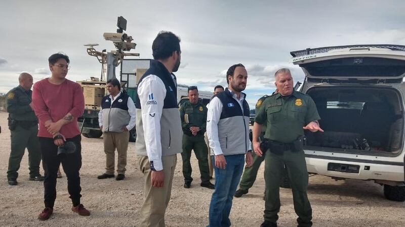 Canciller verificará situación de niños en albergues en Estados Unidos