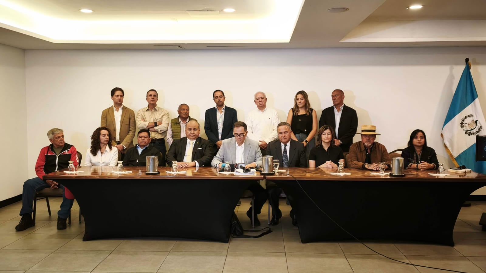Empresarios y vecinos hicieron un llamado a la Municipalidad de Antigua Guatemala para fortalecer la transparencia y la rendición de cuentas.