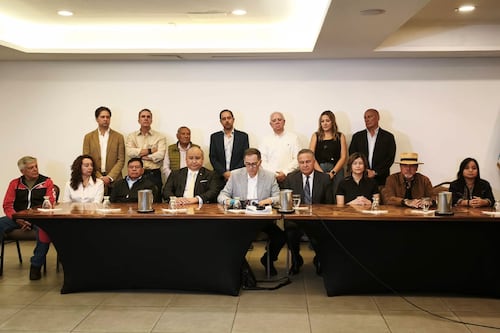 Vecinos y empresarios brindan conferencia para dar a conocer acciones en Antigua Guatemala