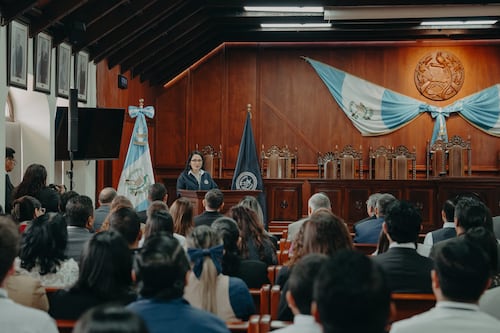 Nueva CC se integra entre tensiones políticas y cuestionamientos de legitimidad