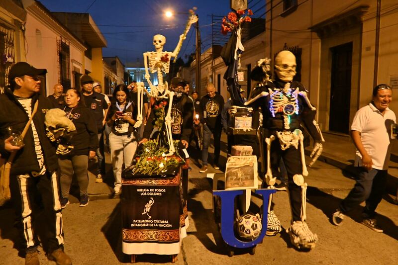 Huelga de Dolores y Desfile Bufo 2025