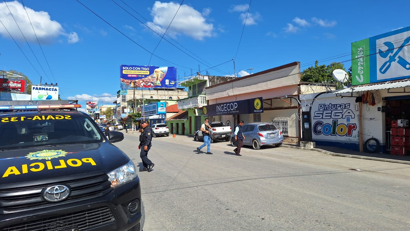 Familiares de la víctima confirmaron a medios locales que el incidente armado ocurrió frente a una ferretería. Foto: PNC