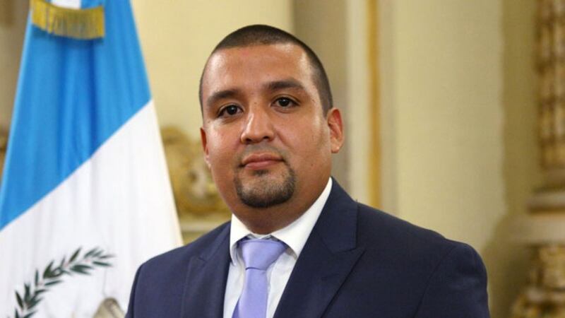 CC ordena a TSE que se extienda finiquito a Solórzano Foppa