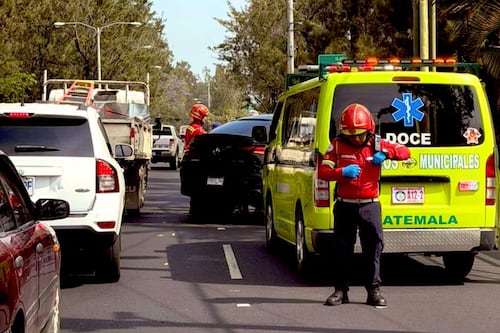 Accidente en bulevar Vista Hermosa deja heridos este jueves