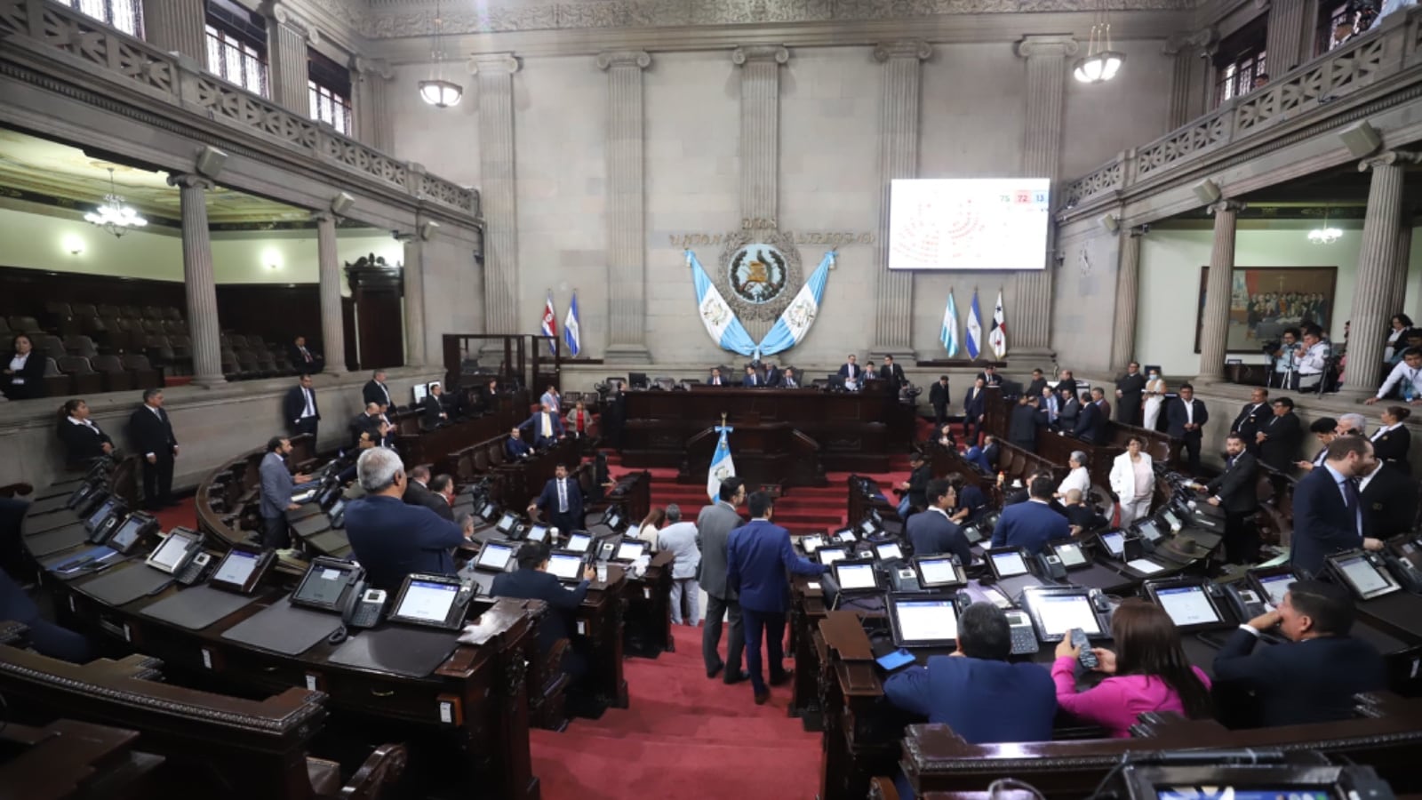 Durante la sesión extraordinaria que se realizó este jueves por la mañana, los diputados dieron lectura y enviaron a la Comisión de Finanzas la iniciativa sobre la ampliación presupuestaria.