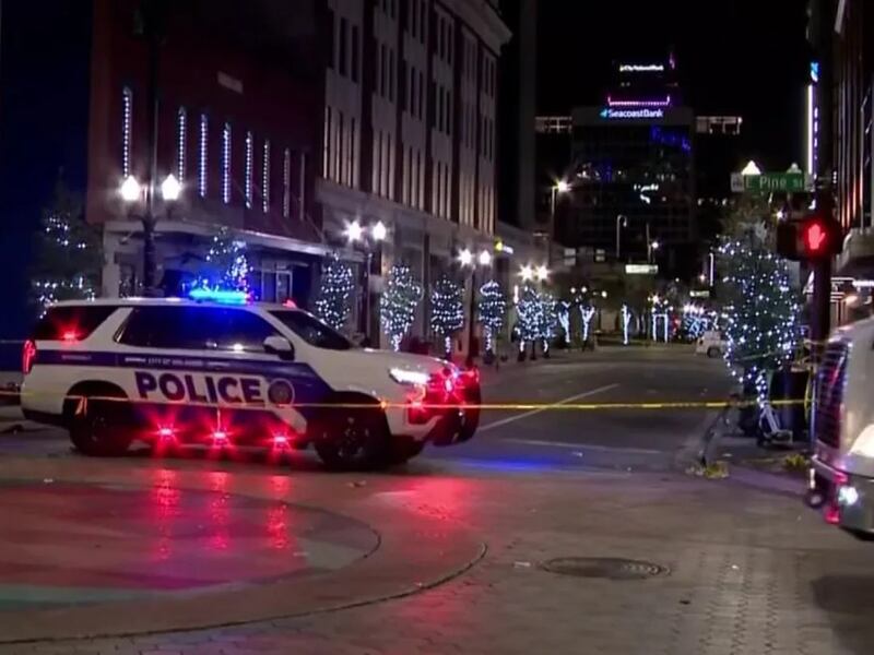 EL asesino de Halloween: Captan momento en que un adolescente dispara contra asistentes de una fiesta en Orlando, EE.UU.