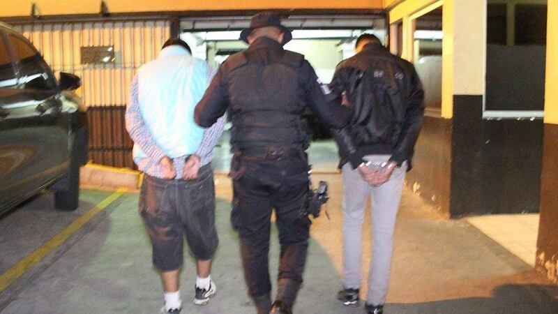 PNC remite a menores señalados de herir de bala a un hombre en Mixco