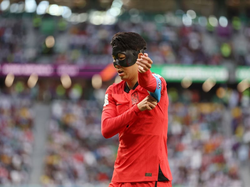 El motivo por el que Heung-Min Son usa una máscara en Corea del Sur vs. Uruguay