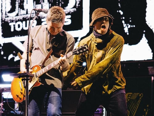 Fanático muere en pleno concierto de Oasis en Wembley