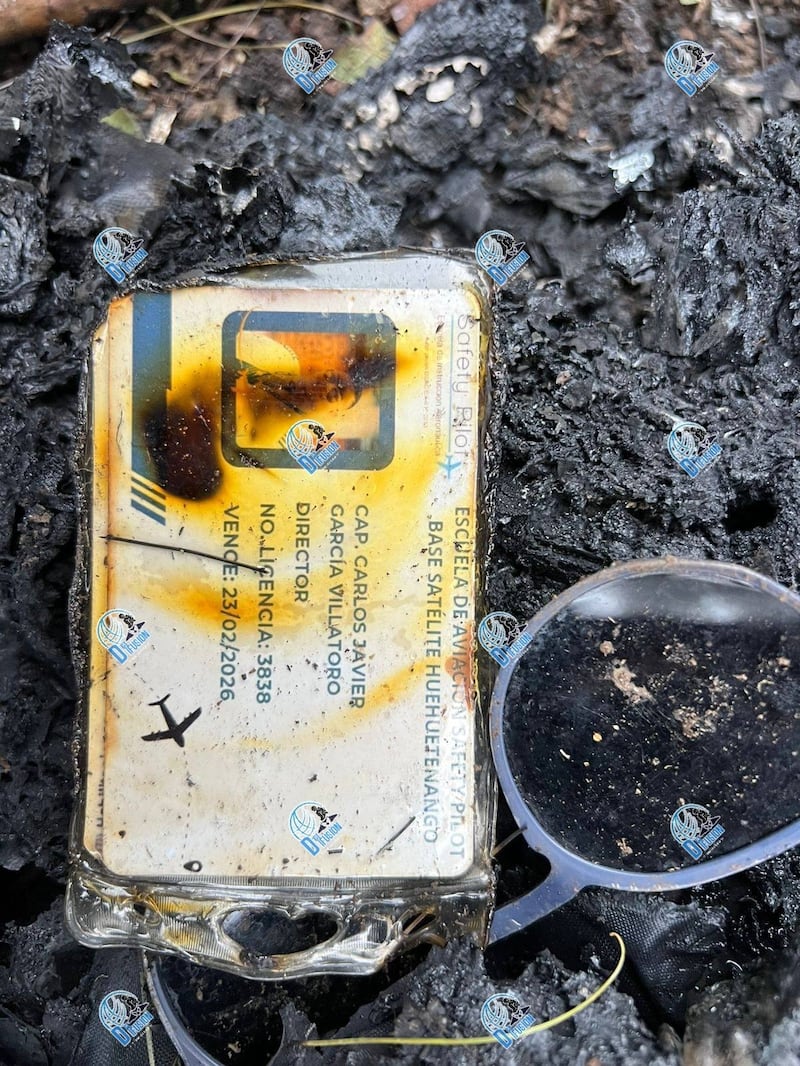 Documento de uno de los fallecidos. Foto: RRSS