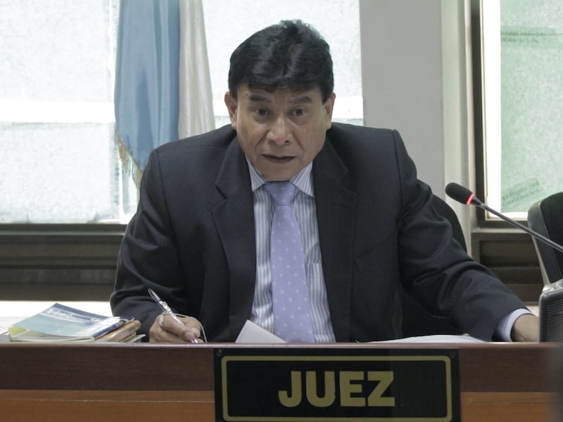 FECI vincula a juez Cojulún en caso “Fénix” y pide retirarle la inmunidad