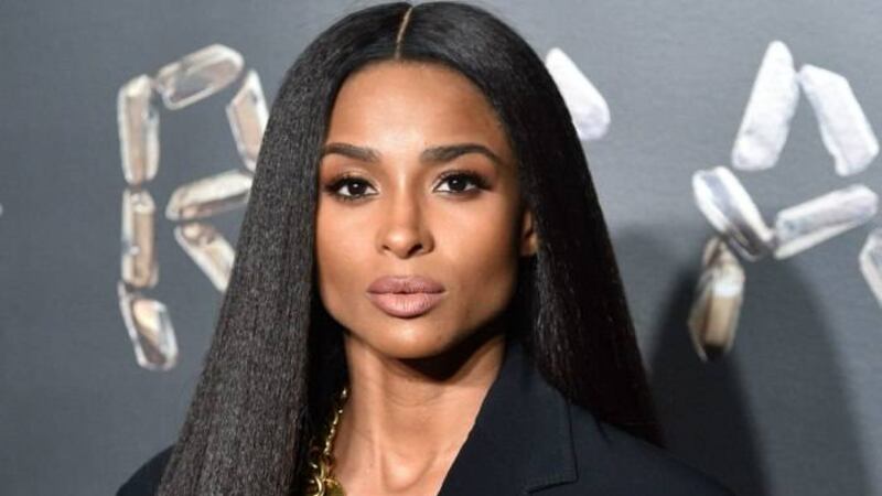FOTO. Ciara acapara las miradas en los Billboard gracias a su pronunciado escote