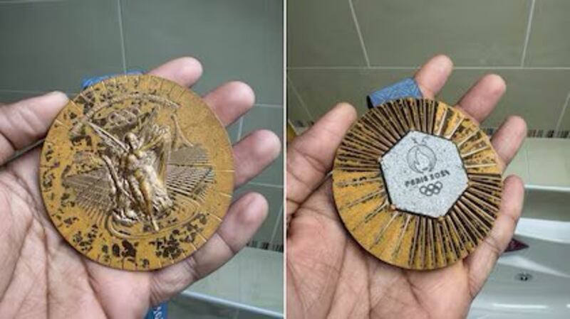 Atletas denuncian deterioro en medallas de los Juegos Olímpicos 2024
