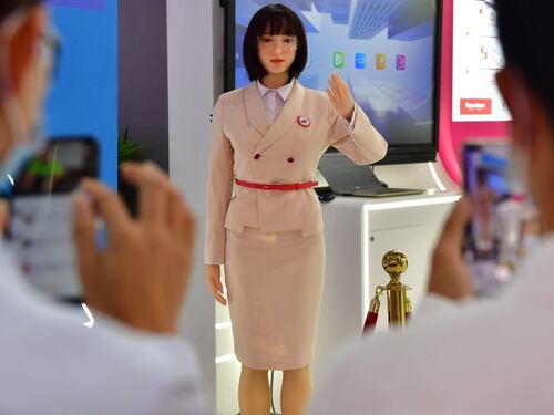 ¿Podríamos estar listos para que los robots se dediquen a cuidar a los adultos mayores?