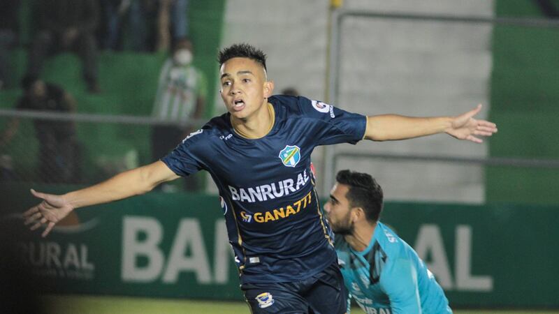 Juan Leonel García habla sobre el futuro de Óscar Santis