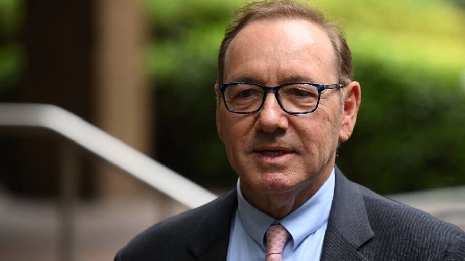 Kevin Spacey busca retomar su carrera tras escándalo por acoso