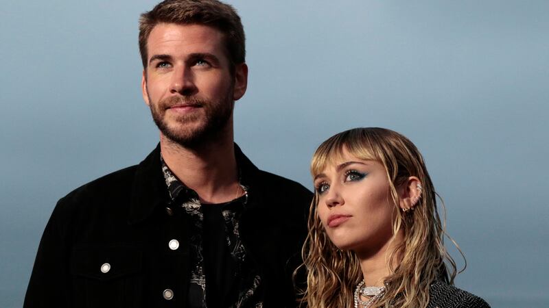 Cuñada de Liam Hemsworth critica duramente a Miley Cyrus tras su divorcio