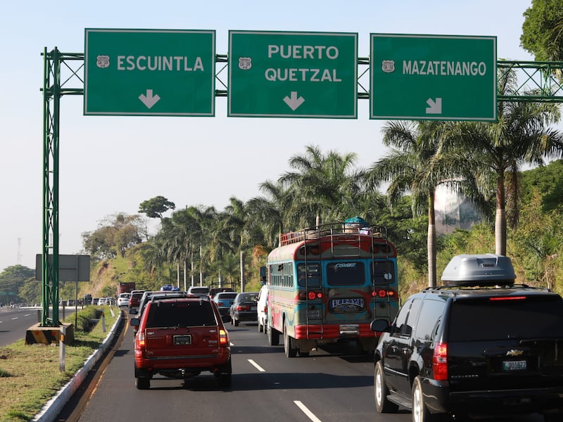 Alza del 30% en combustibles golpea el bolsillo guatemalteco justo antes de la Semana Santa