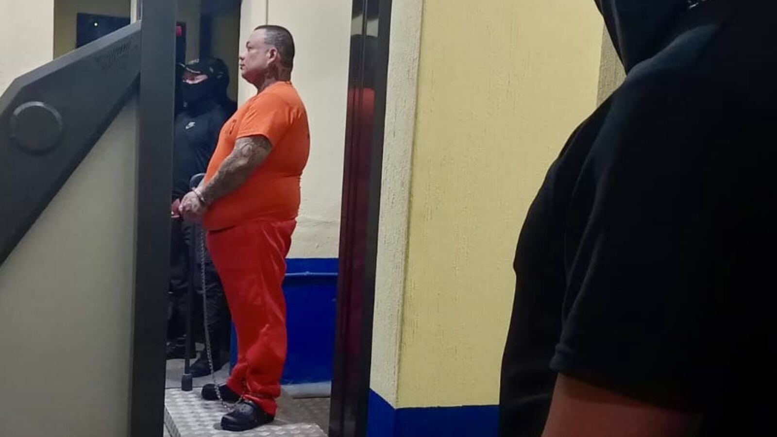 "El Gordo" se dedicaba a realizar transmisiones en vivo mientras era trasladado en vehículos del Sistema Penitenciario.