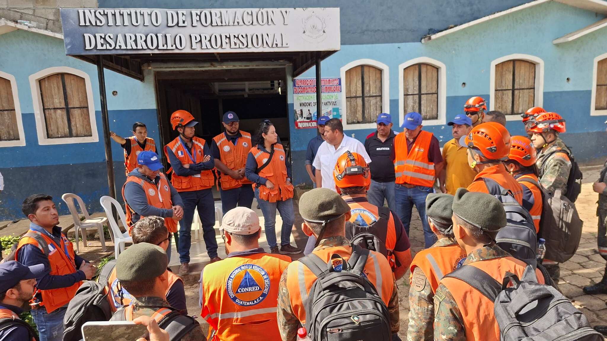 Equipos interinstitucionales realizan evaluaciones de viviendas en comunidades afectadas por sismos en Jutiapa.