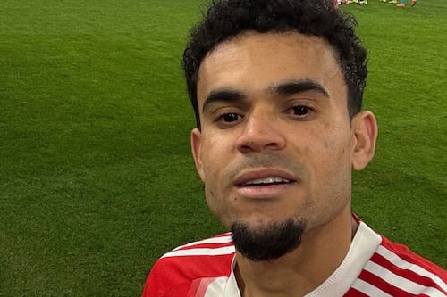 Luis Díaz brilla con triplete histórico en la Bundesliga