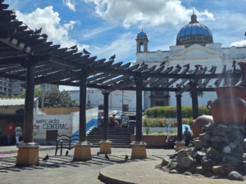 Actualmente el recinto alberga mil 500 puestos de venta. Foto: Municipalidad de Guatemala.