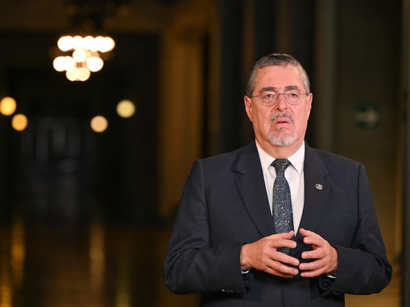 Arévalo exhorta a abogados a votar con “brújula ética del lado del pueblo”